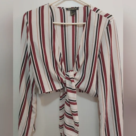 Revamped Premium Collection Striped Longsleeved Tied Top Size Large (L) - Picture 3 of 7